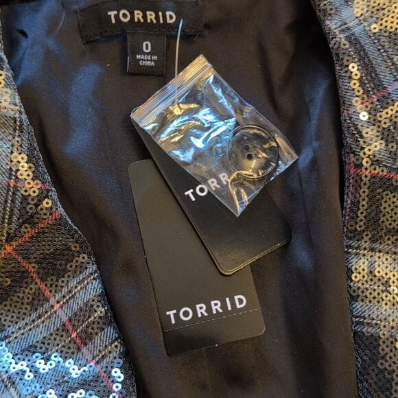 NWT Torrid Sequin Button Front Blazer Plaid blue black satin interior size L - Picture 3 of 14